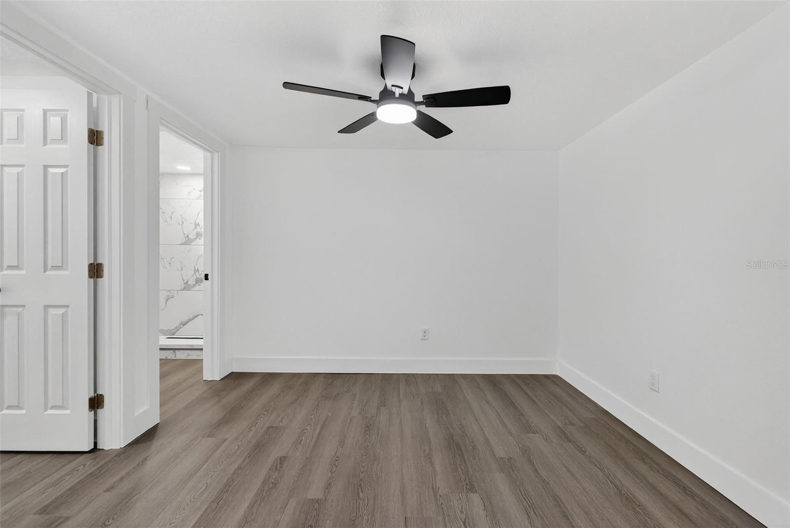 Image 37 of 83 For 2409 Garbelia Avenue