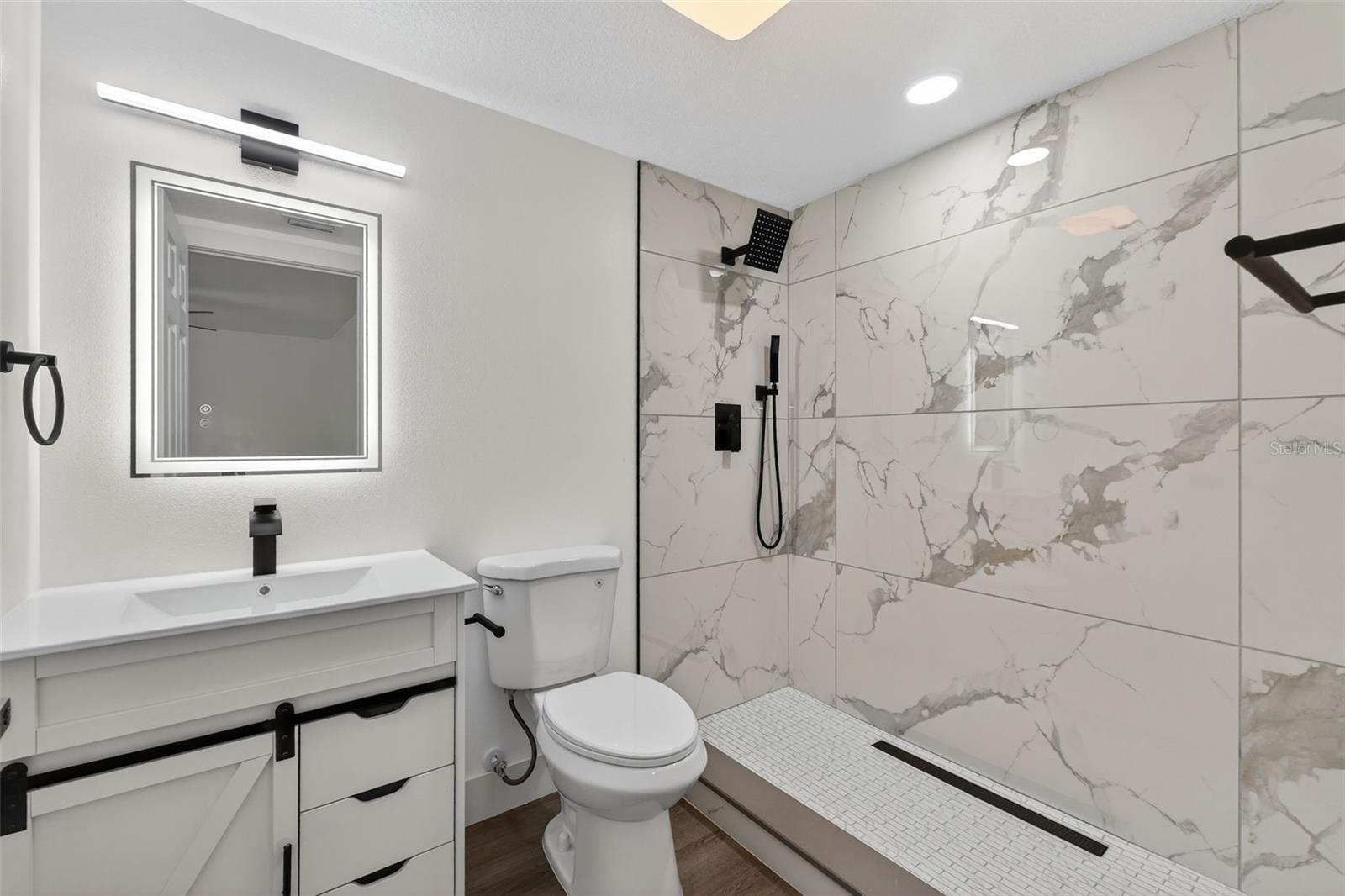 Image 40 of 83 For 2409 Garbelia Avenue