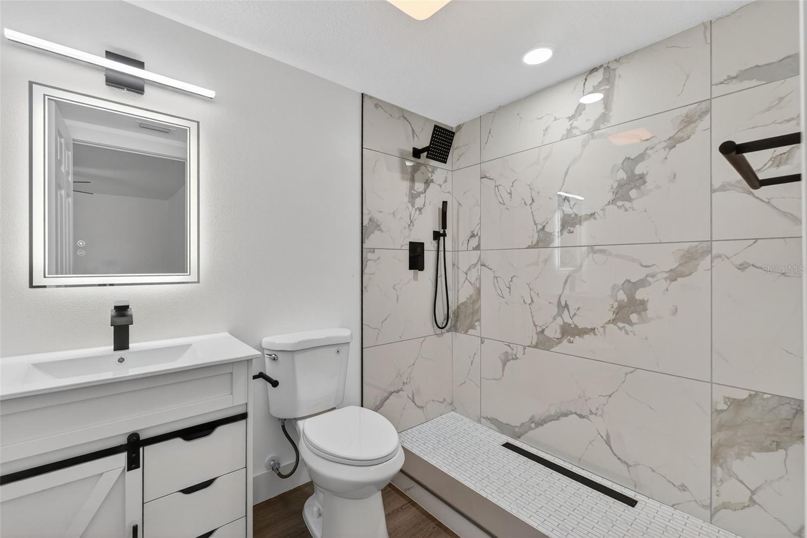 Image 41 of 83 For 2409 Garbelia Avenue