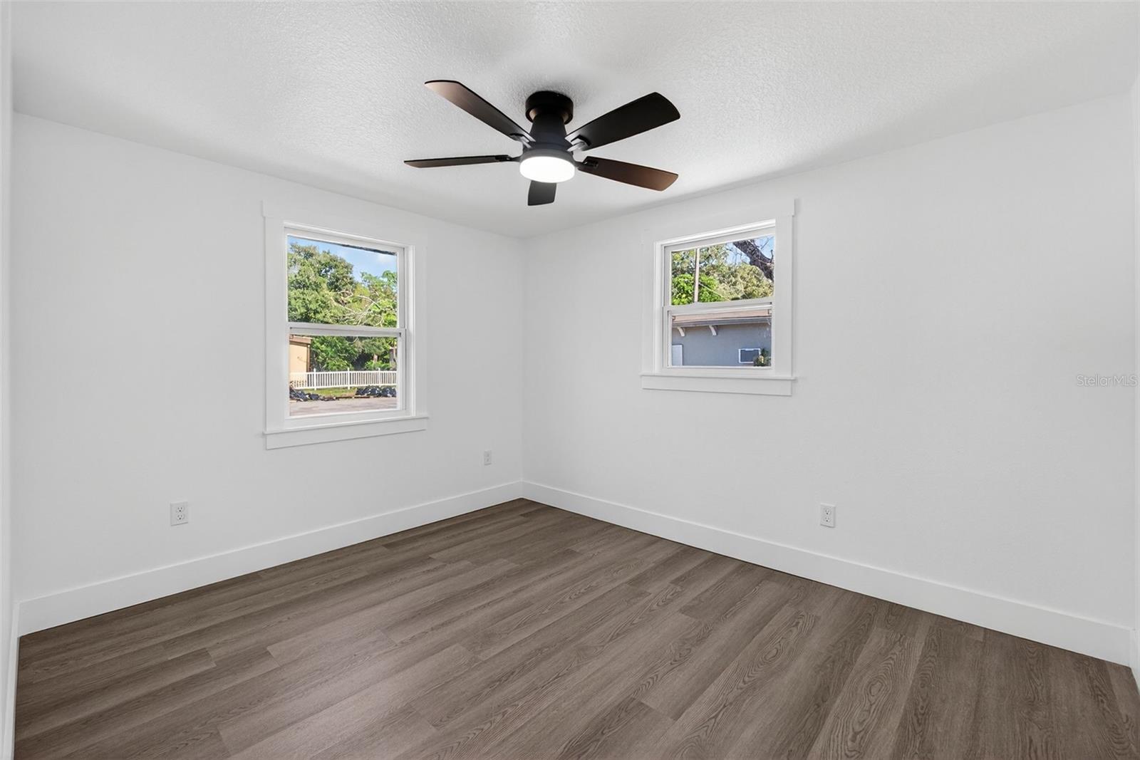 Image 44 of 83 For 2409 Garbelia Avenue