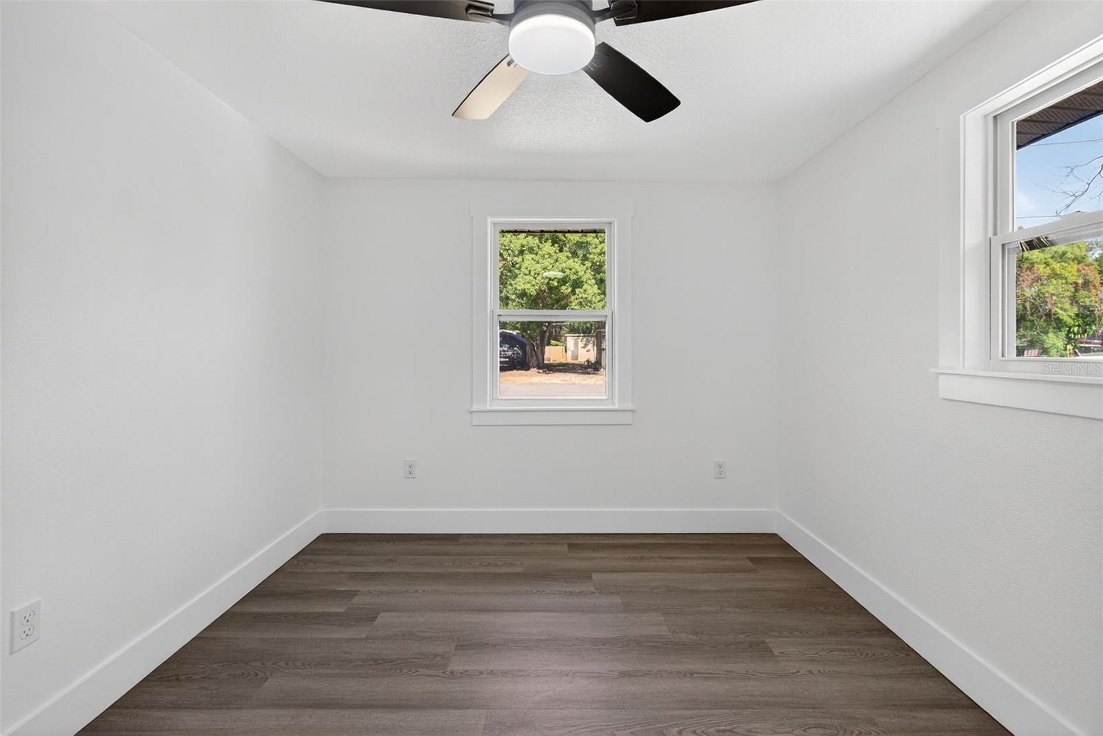 Image 46 of 83 For 2409 Garbelia Avenue