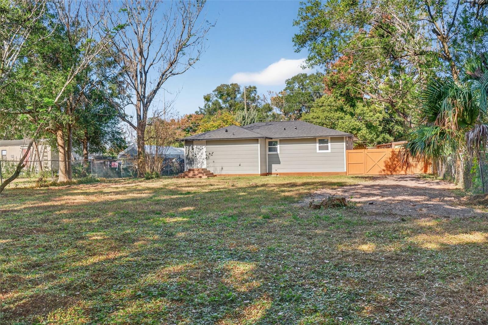 Image 60 of 83 For 2409 Garbelia Avenue