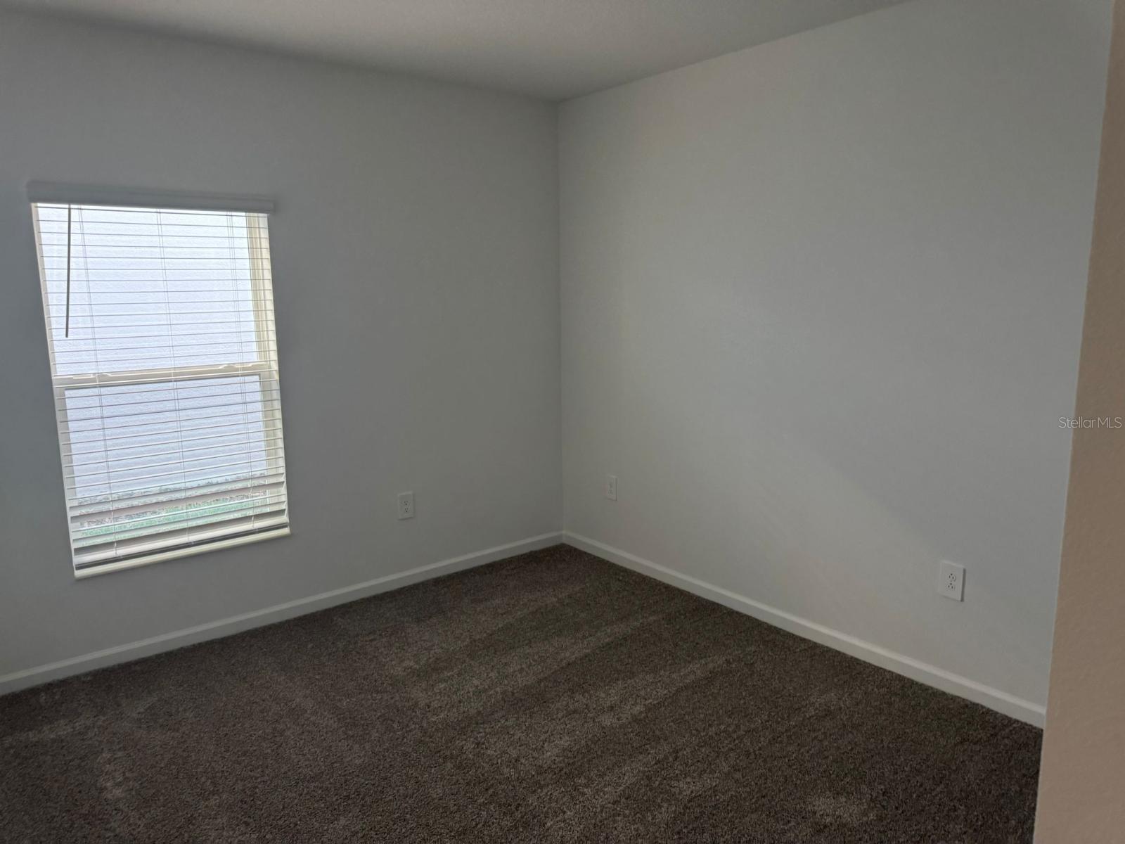 Image 15 of 17 For 2761 Armstrong Avenue