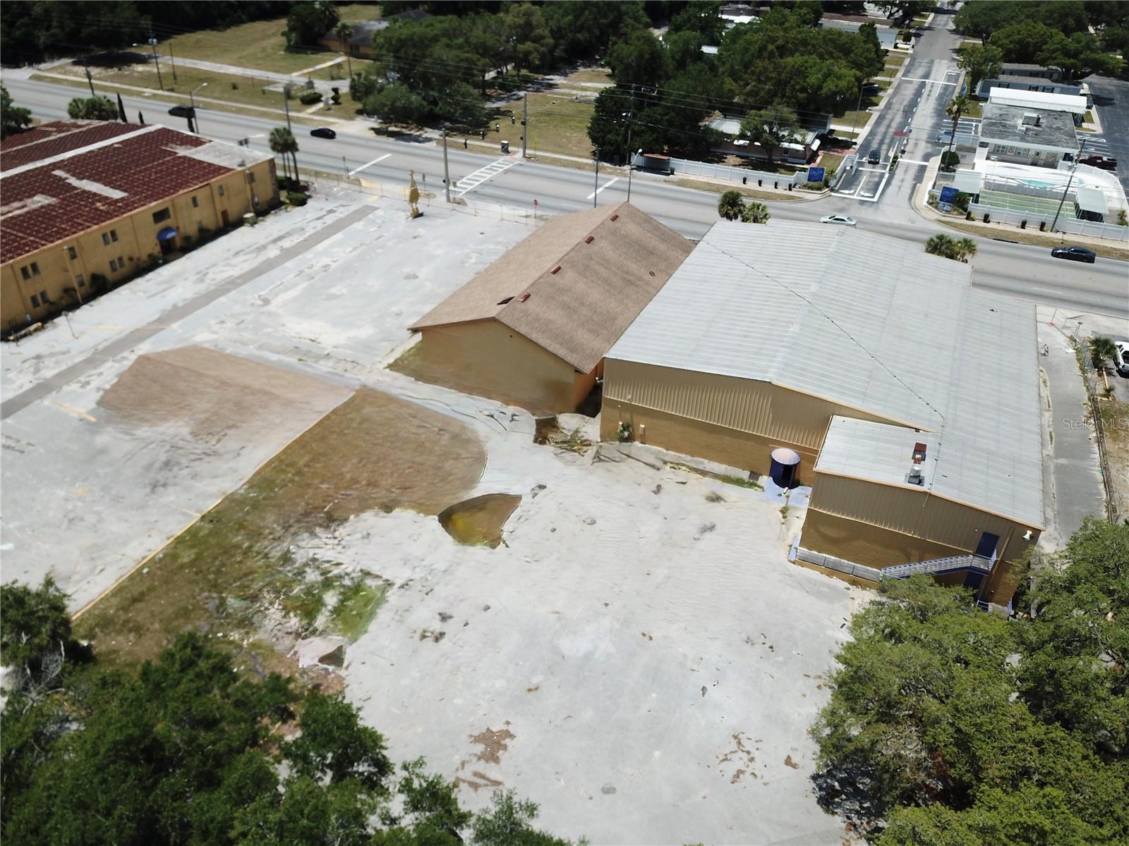 Image 7 of 10 For 2425 Hiawassee Road