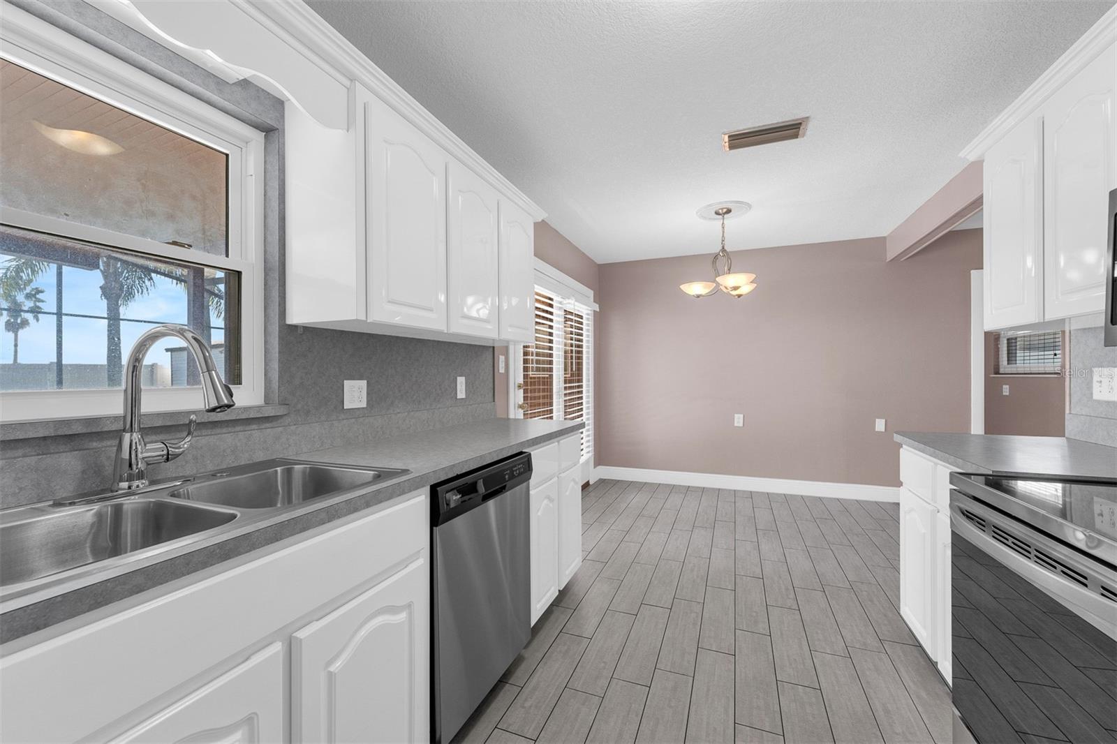 Image 11 of 29 For 2342 Virginia Drive