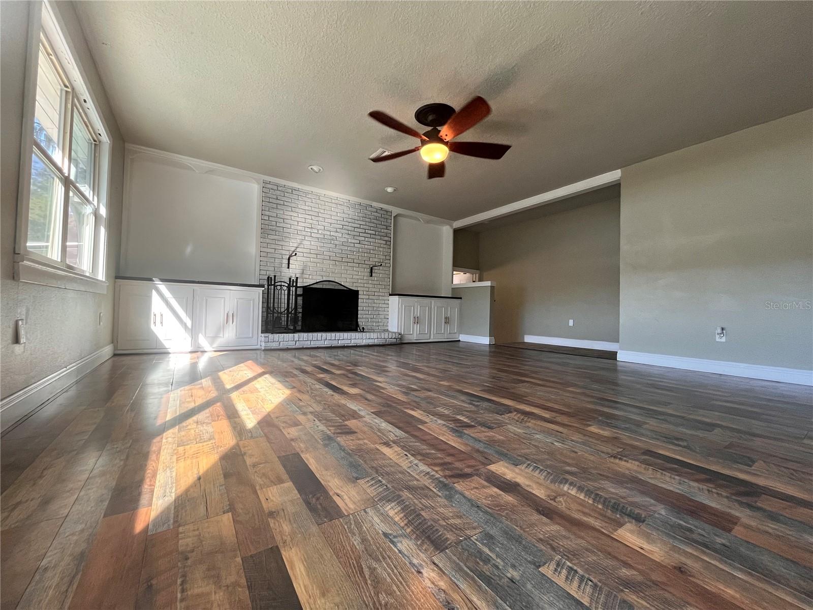 Image 10 of 27 For 230 Center Street