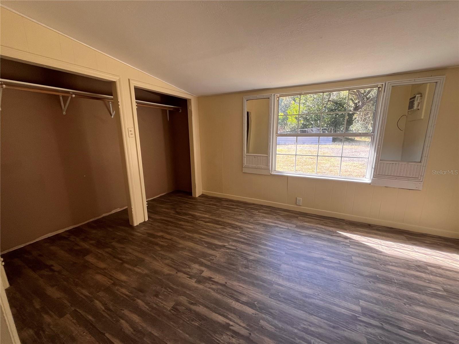 Image 27 of 27 For 230 Center Street