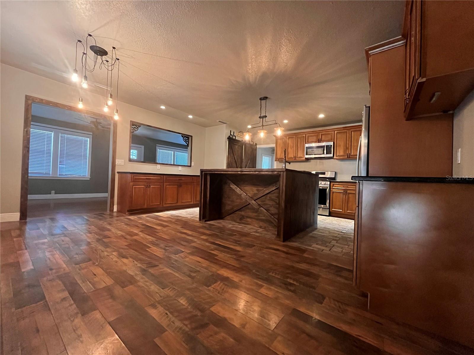 Image 9 of 27 For 230 Center Street