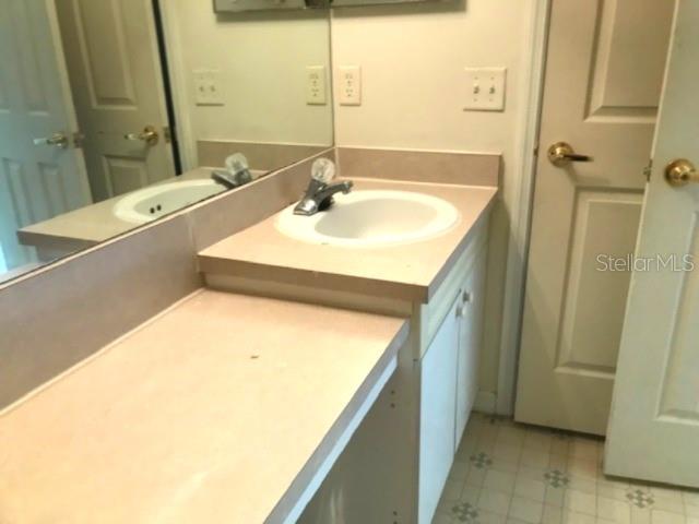 Image 10 of 12 For 825 Washington Palm Loop Lockout Un