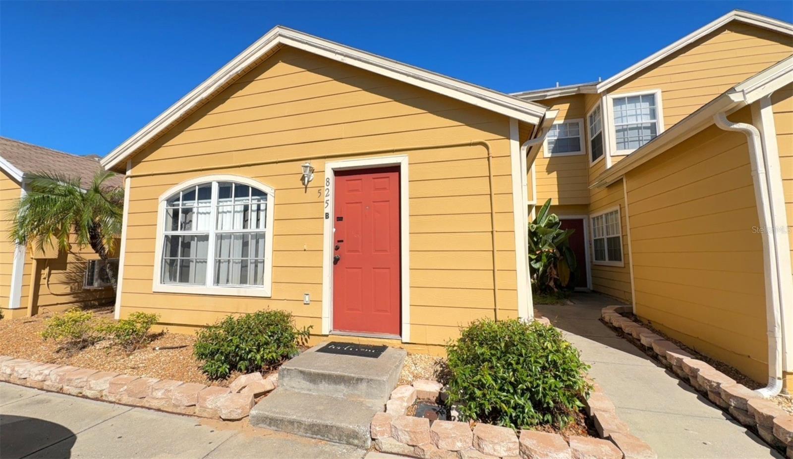 Image 2 of 12 For 825 Washington Palm Loop Lockout Un