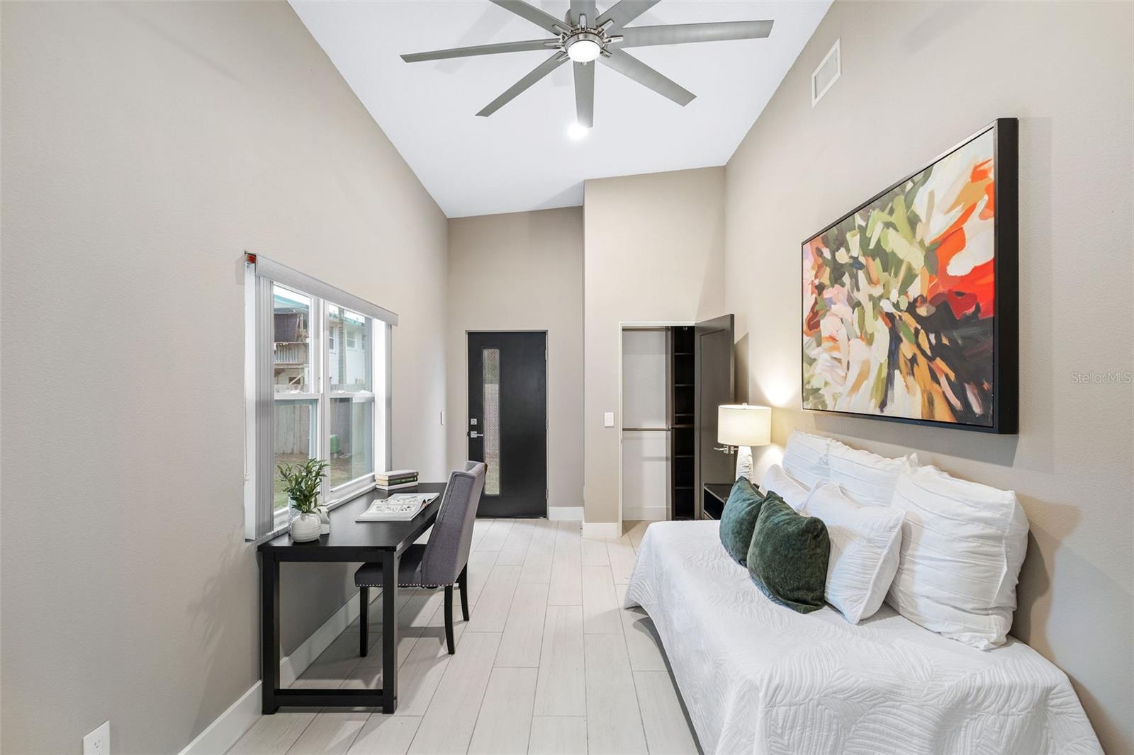 Image 16 of 29 For 1213 Lindenwood Lane