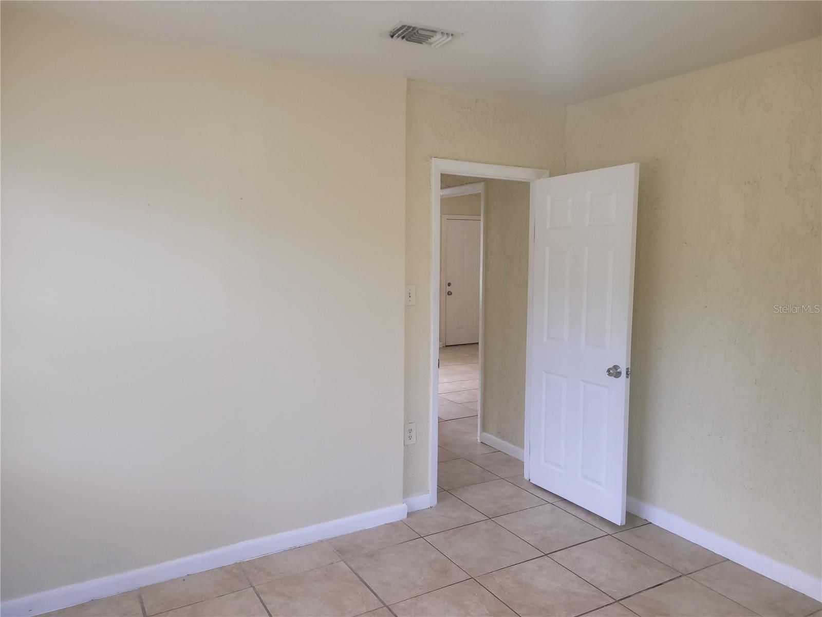 Image 17 of 24 For 508 Booker St