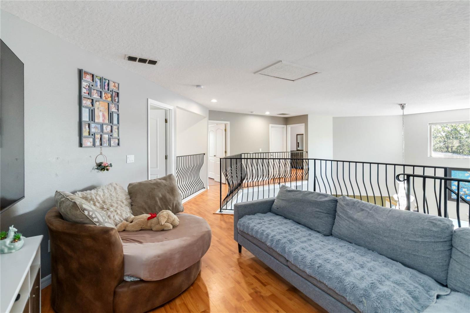 Image 32 of 52 For 12134 Shadowbrook Lane