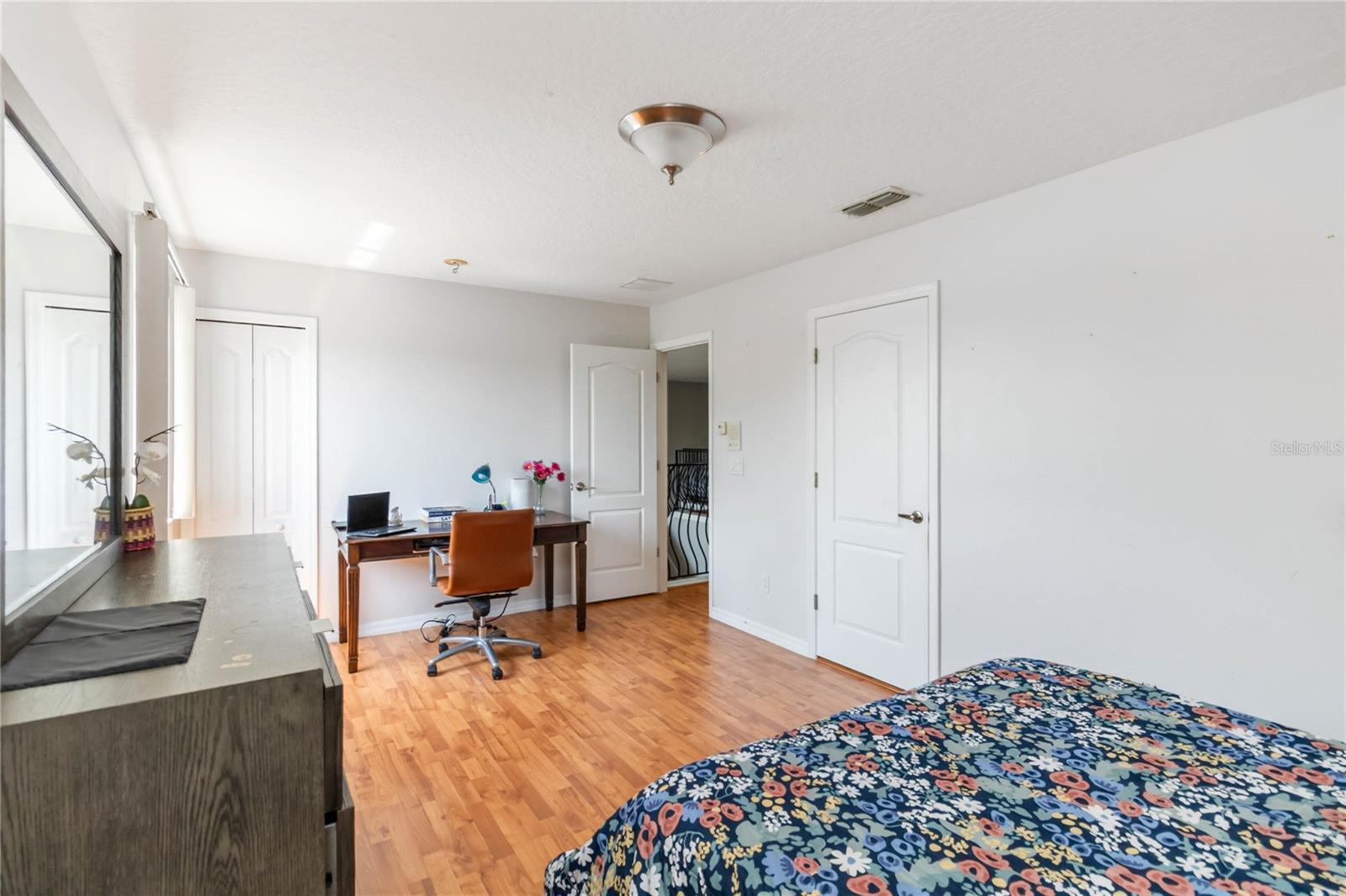 Image 33 of 52 For 12134 Shadowbrook Lane