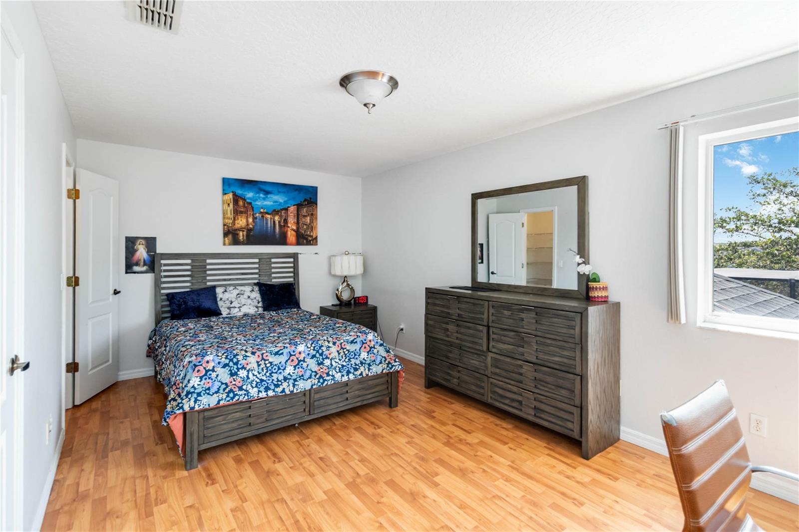 Image 36 of 52 For 12134 Shadowbrook Lane