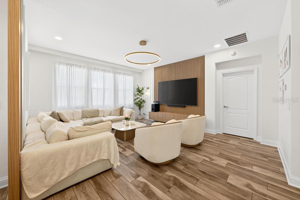 Image 19 of 84 For 1808 Western Trailway Drive