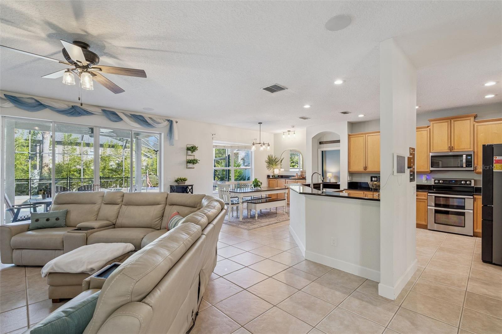 Image 11 of 57 For 1471 Wescott Loop