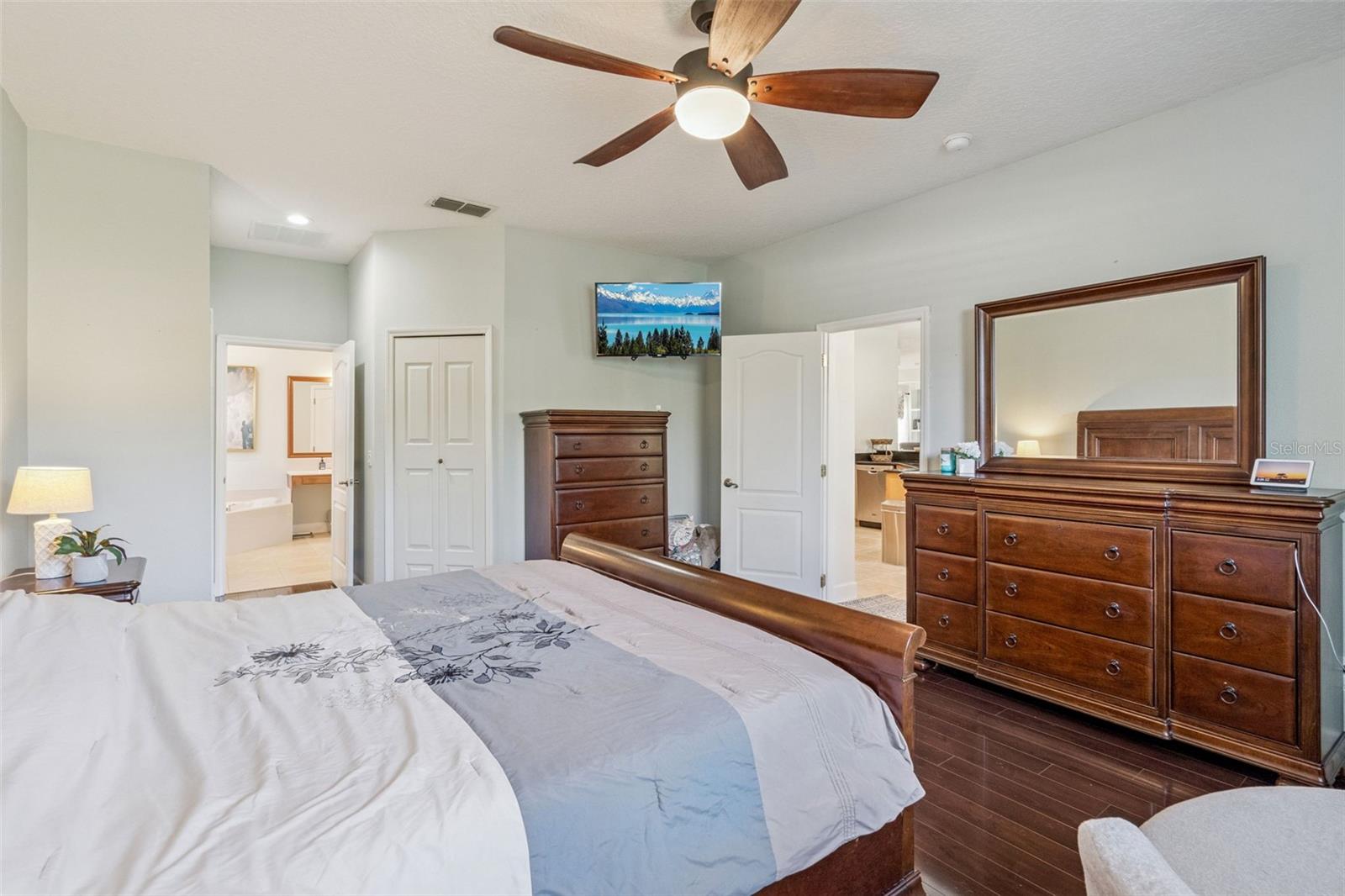 Image 22 of 57 For 1471 Wescott Loop