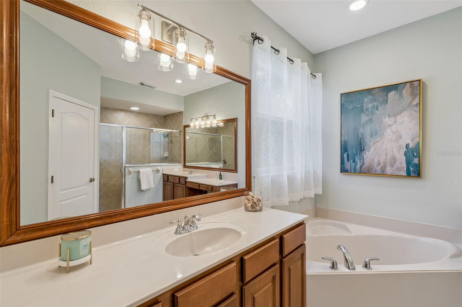 Image 32 of 57 For 1471 Wescott Loop