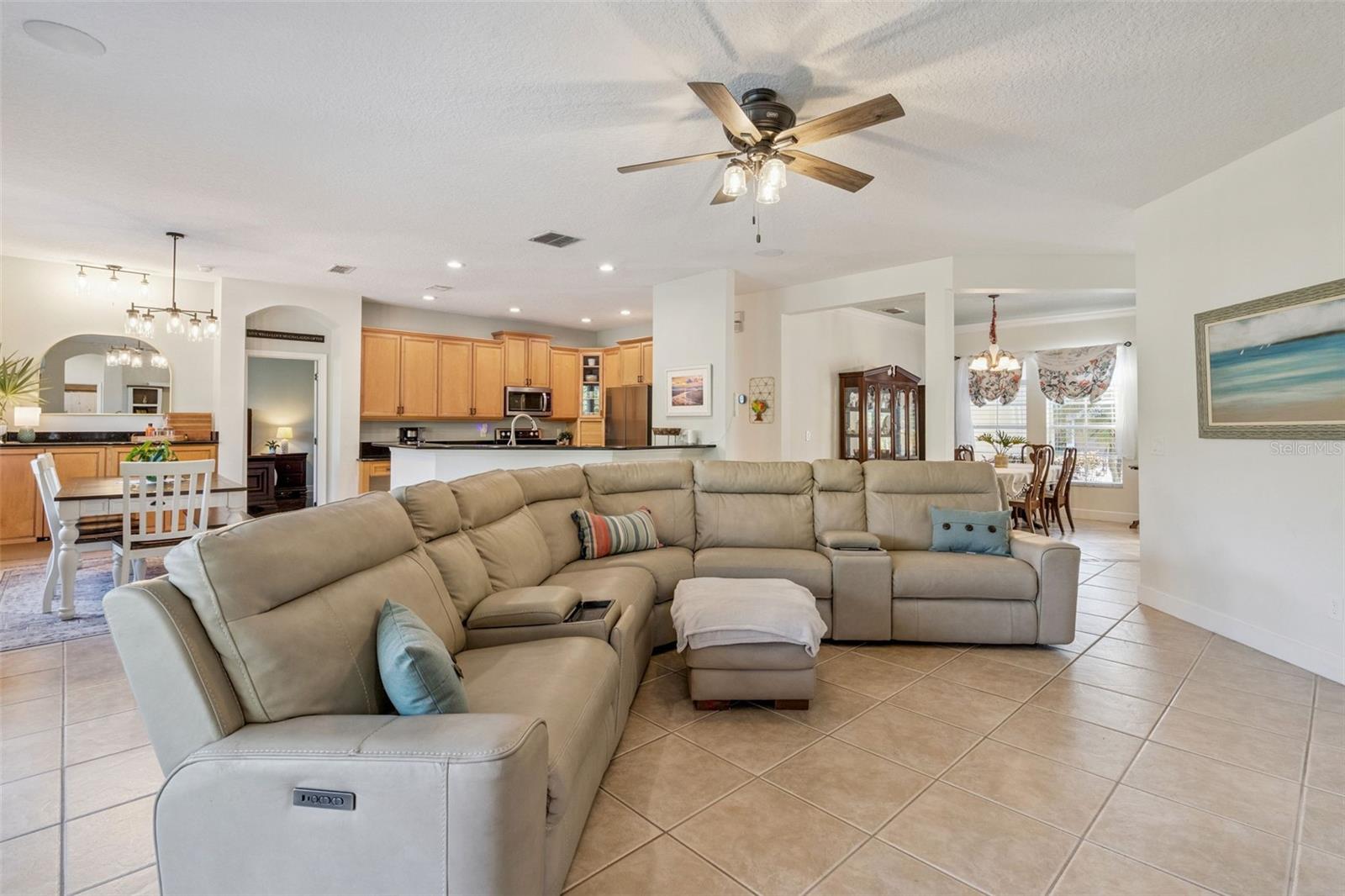 Image 8 of 57 For 1471 Wescott Loop