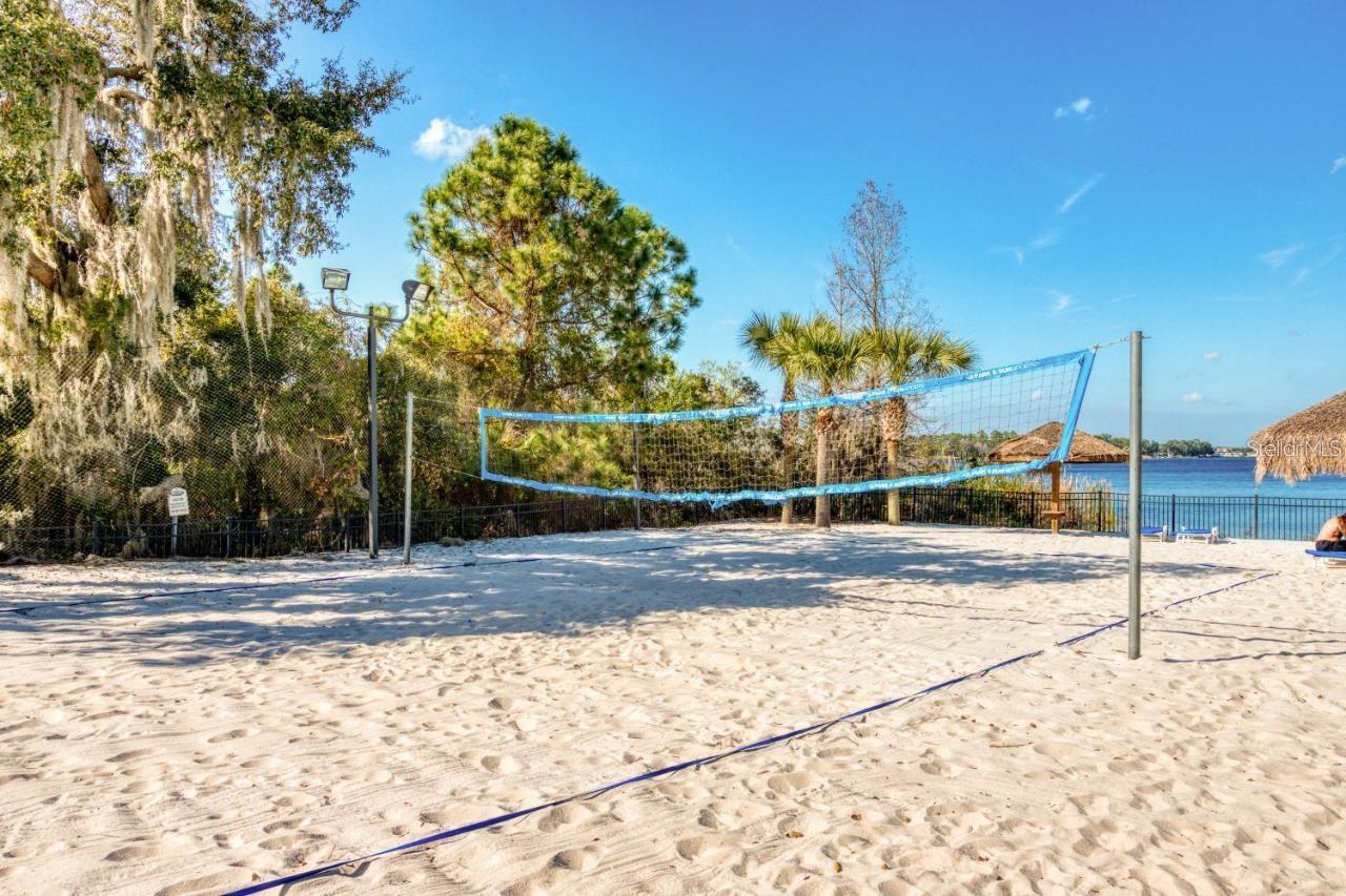 Image 14 of 16 For 705 Gran Bahama Blvd  705