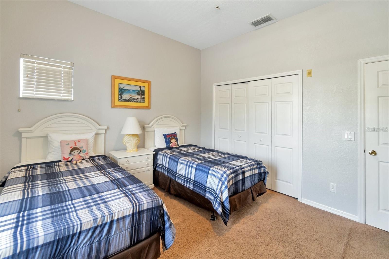 Image 7 of 16 For 705 Gran Bahama Blvd  705