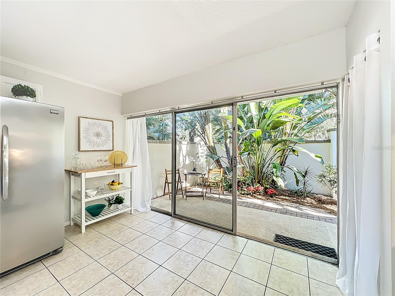 Image 20 of 50 For 1100 Delaney Avenue E15