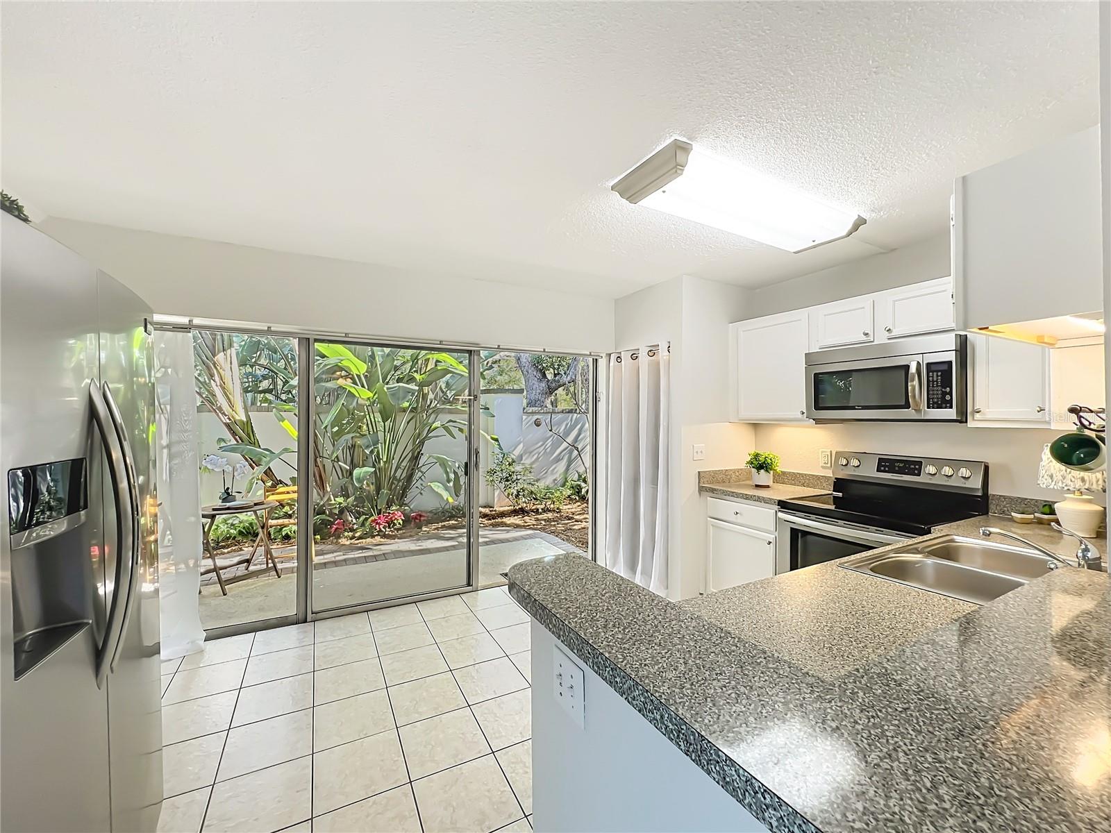 Image 23 of 50 For 1100 Delaney Avenue E15