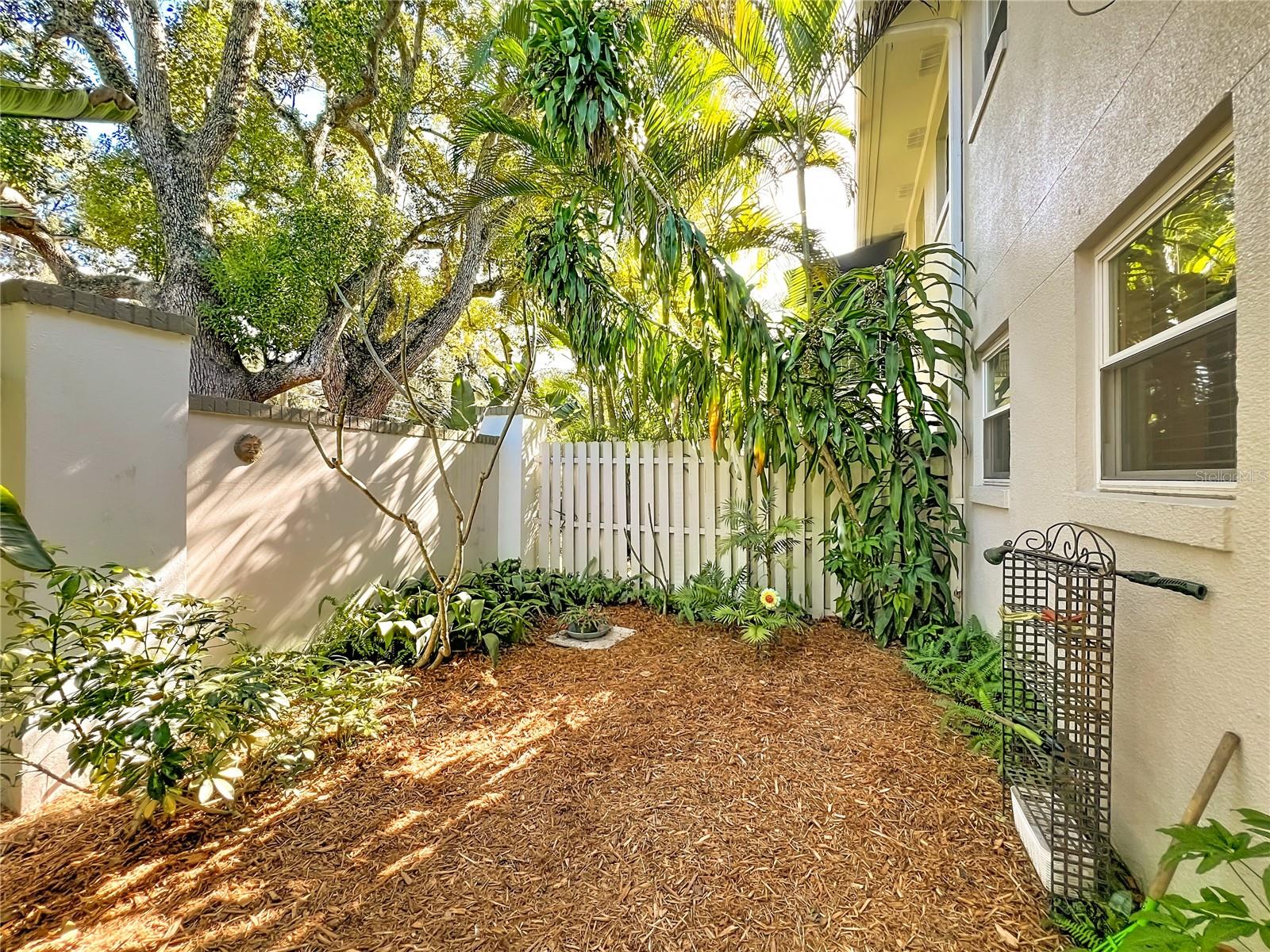 Image 30 of 50 For 1100 Delaney Avenue E15