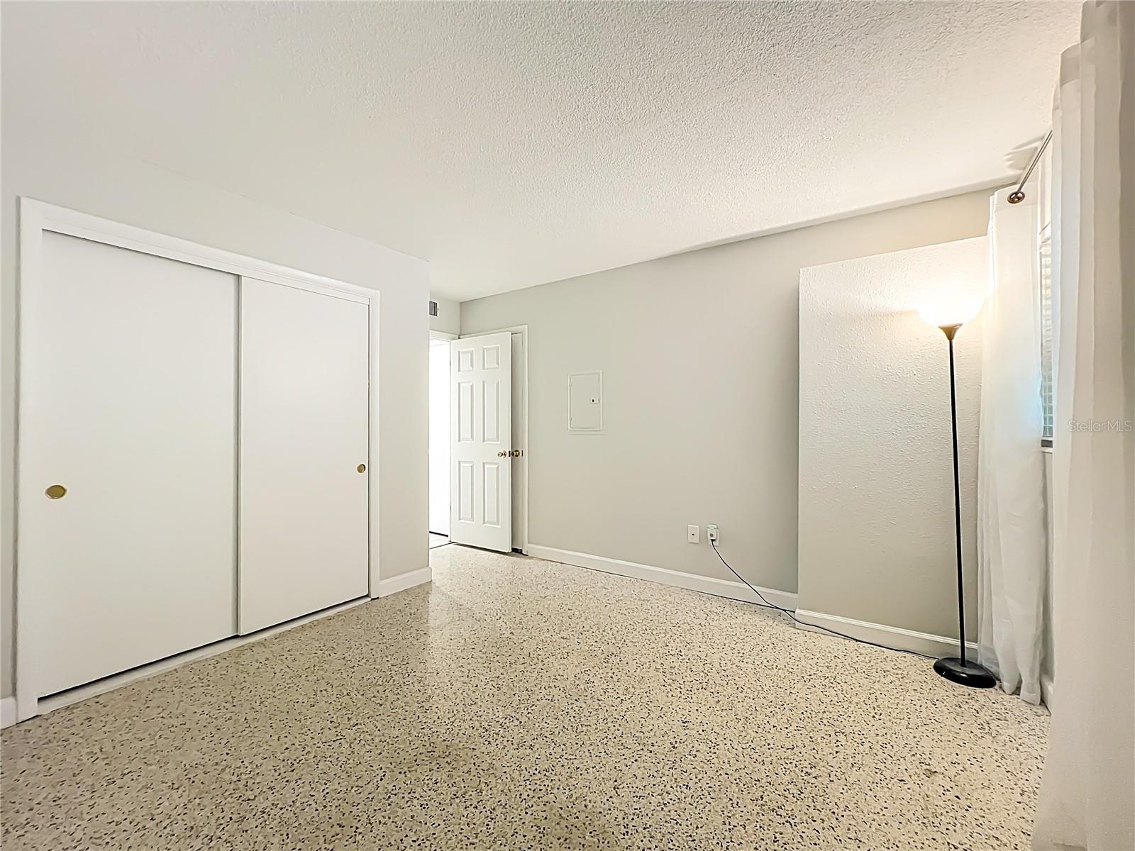 Image 35 of 50 For 1100 Delaney Avenue E15