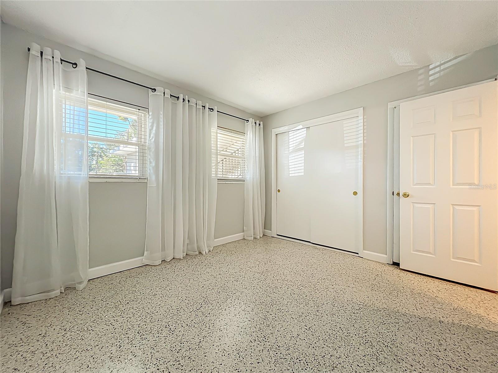 Image 40 of 50 For 1100 Delaney Avenue E15