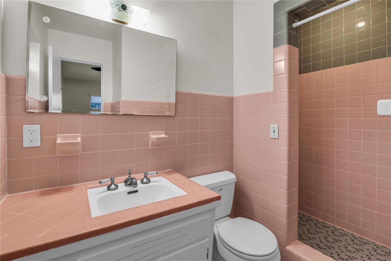 Image 25 of 34 For 1434 Roosevelt Street