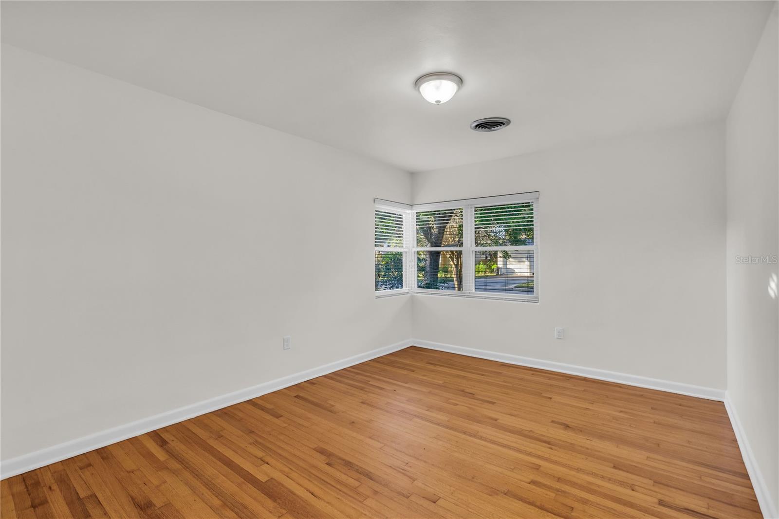 Image 30 of 34 For 1434 Roosevelt Street