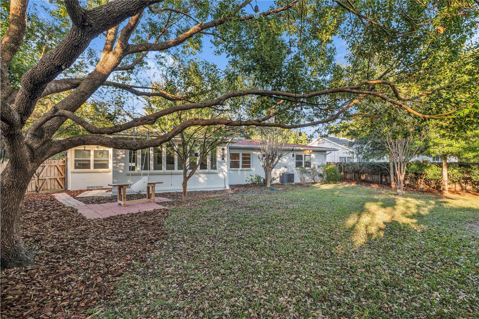 Image 4 of 34 For 1434 Roosevelt Street