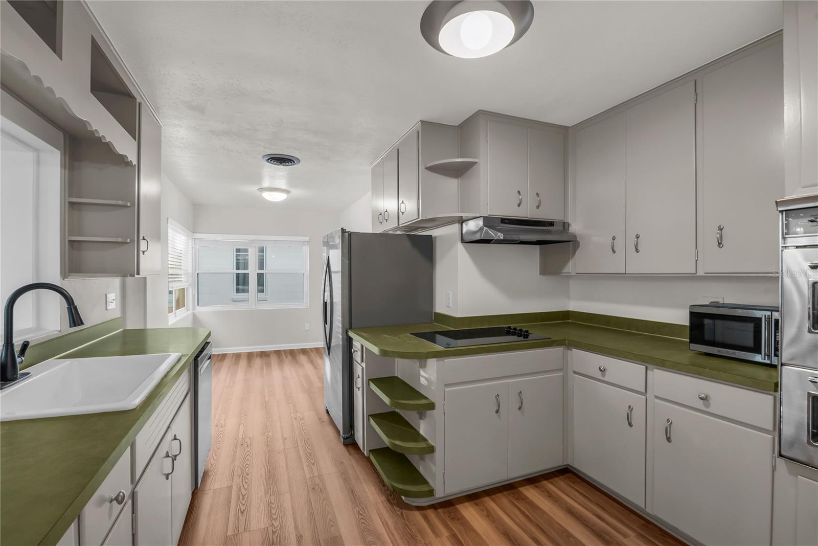 Image 7 of 34 For 1434 Roosevelt Street