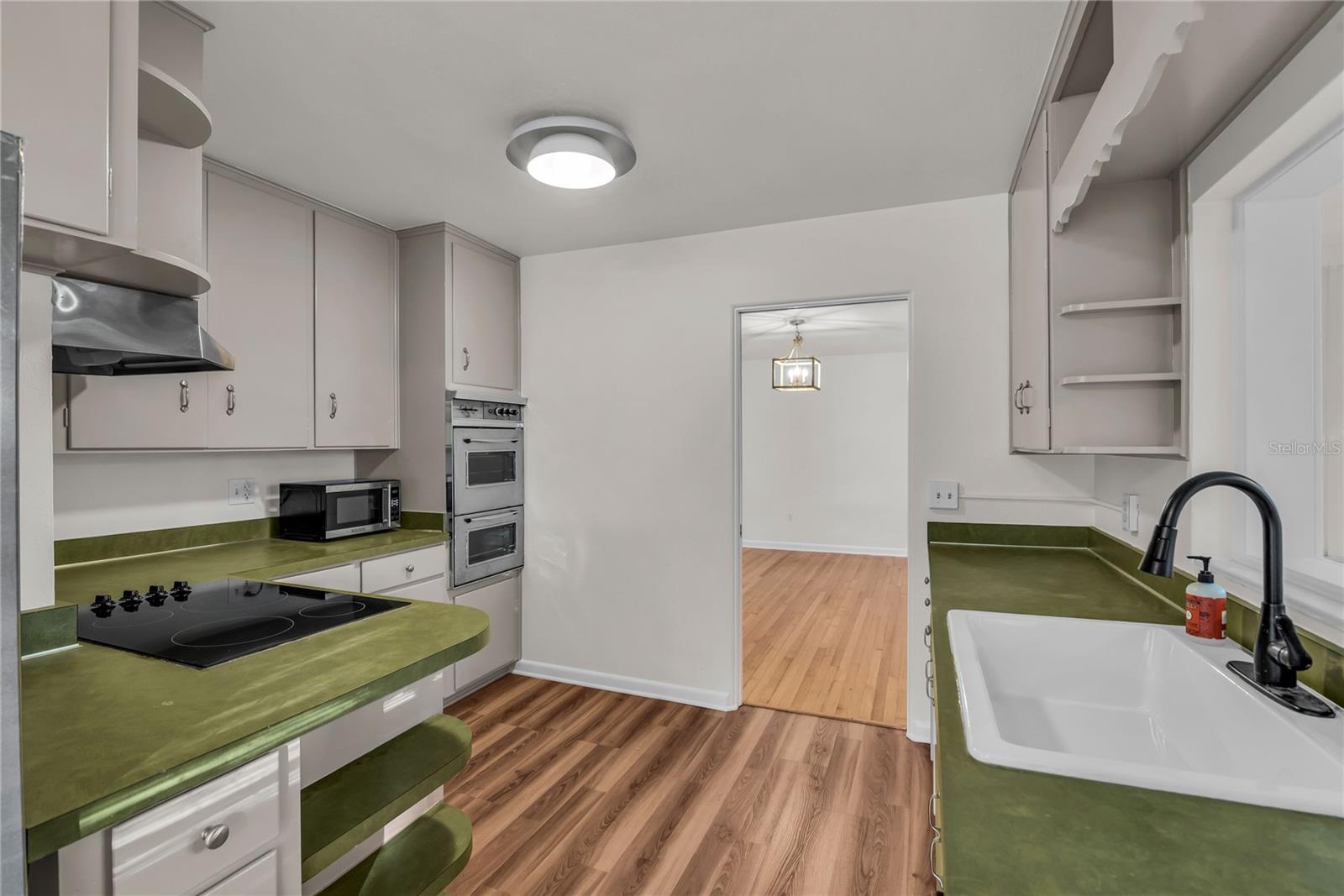 Image 9 of 34 For 1434 Roosevelt Street