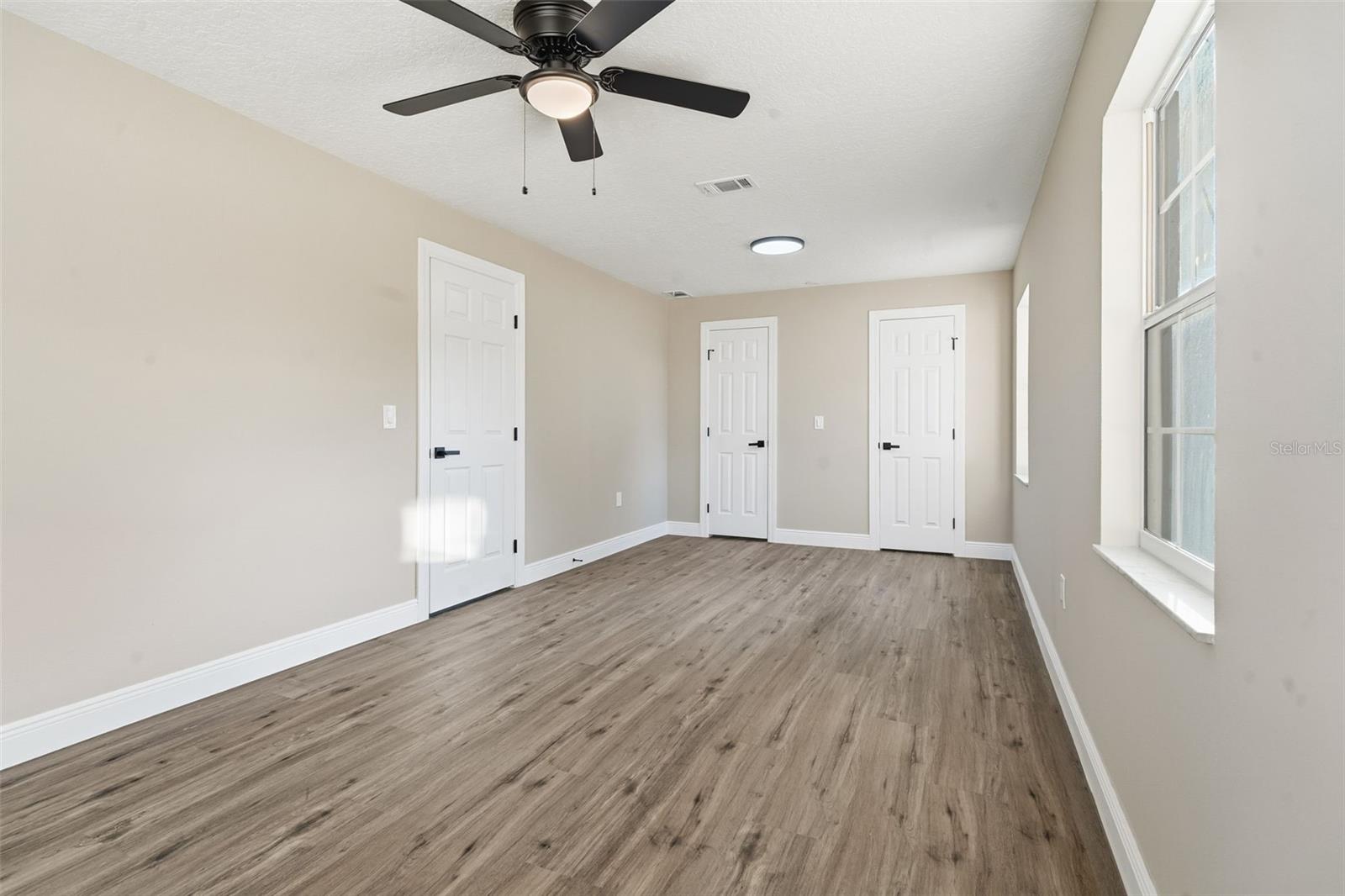 Image 44 of 52 For 843 Forester Avenue