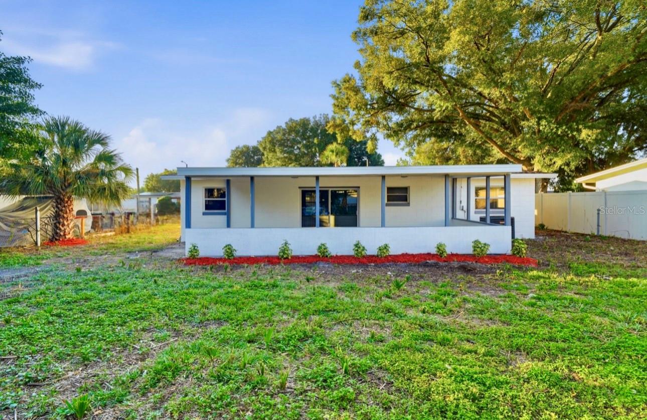 Image 49 of 52 For 843 Forester Avenue