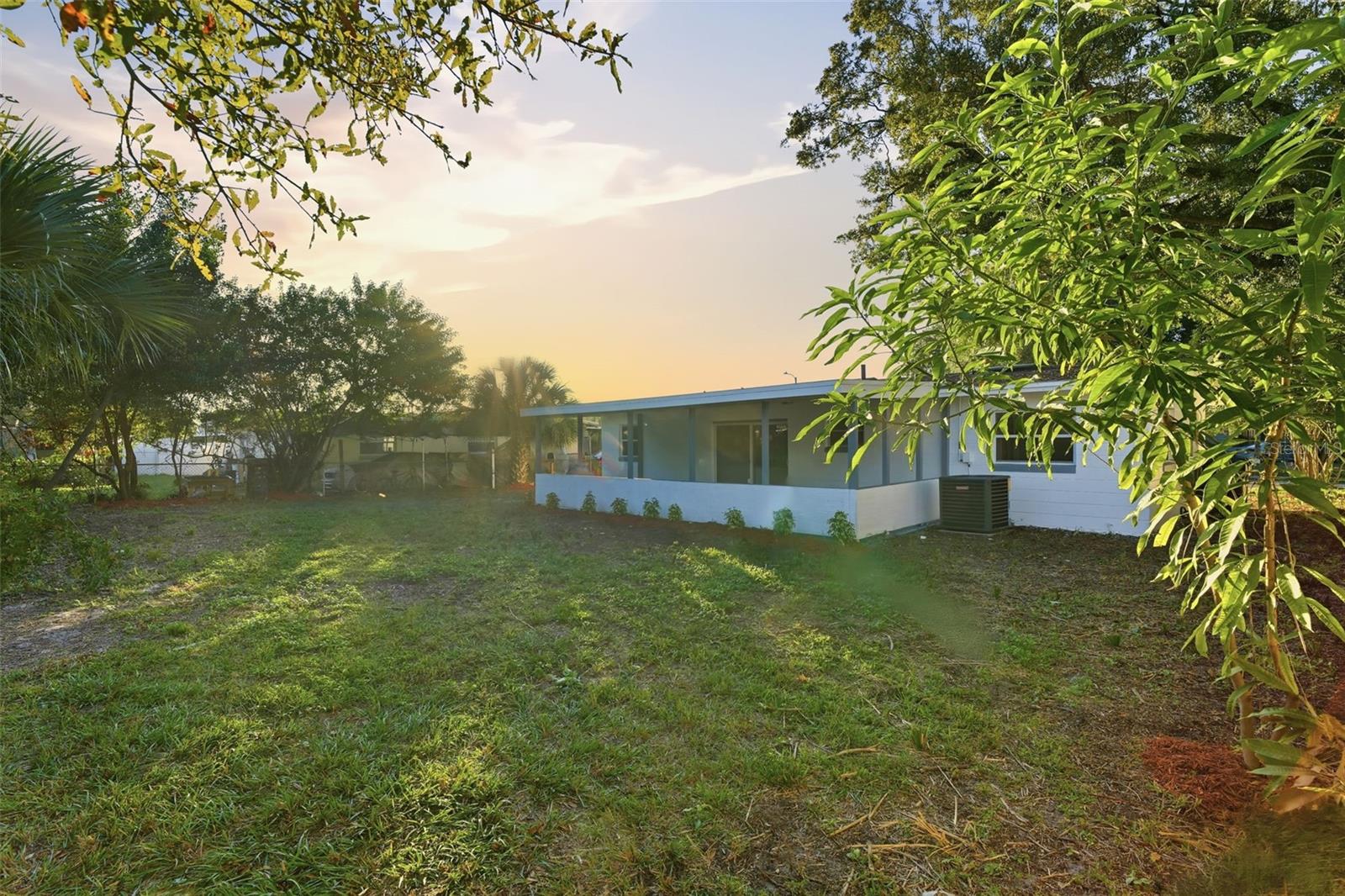 Image 50 of 52 For 843 Forester Avenue