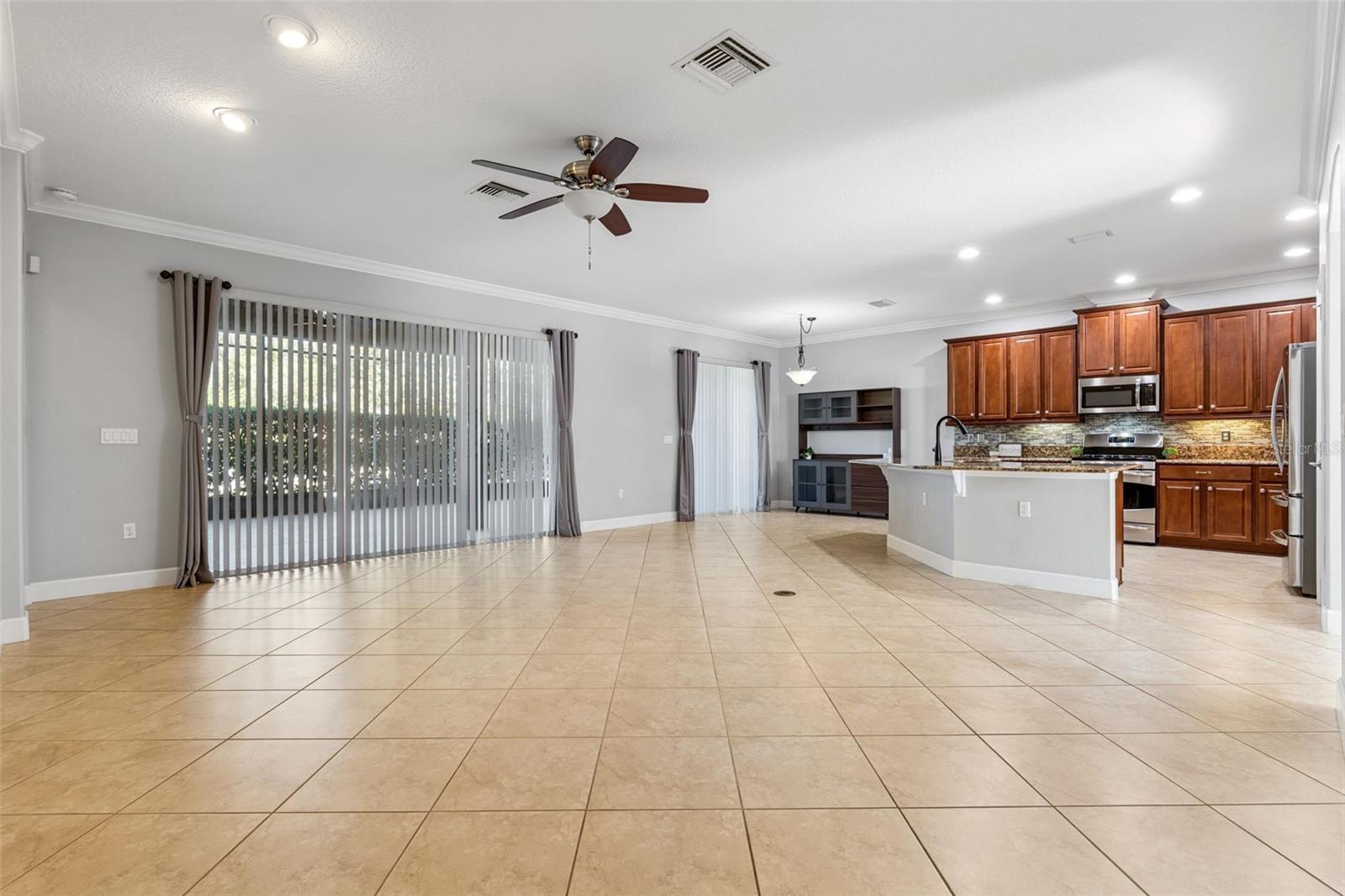 Image 14 of 56 For 1631 Victoria Gardens Drive