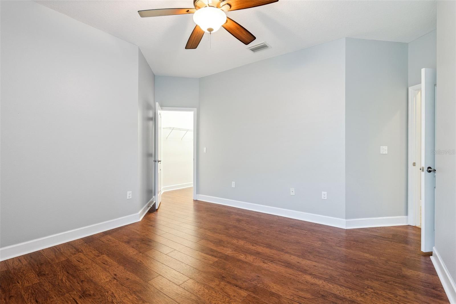 Image 33 of 56 For 1631 Victoria Gardens Drive