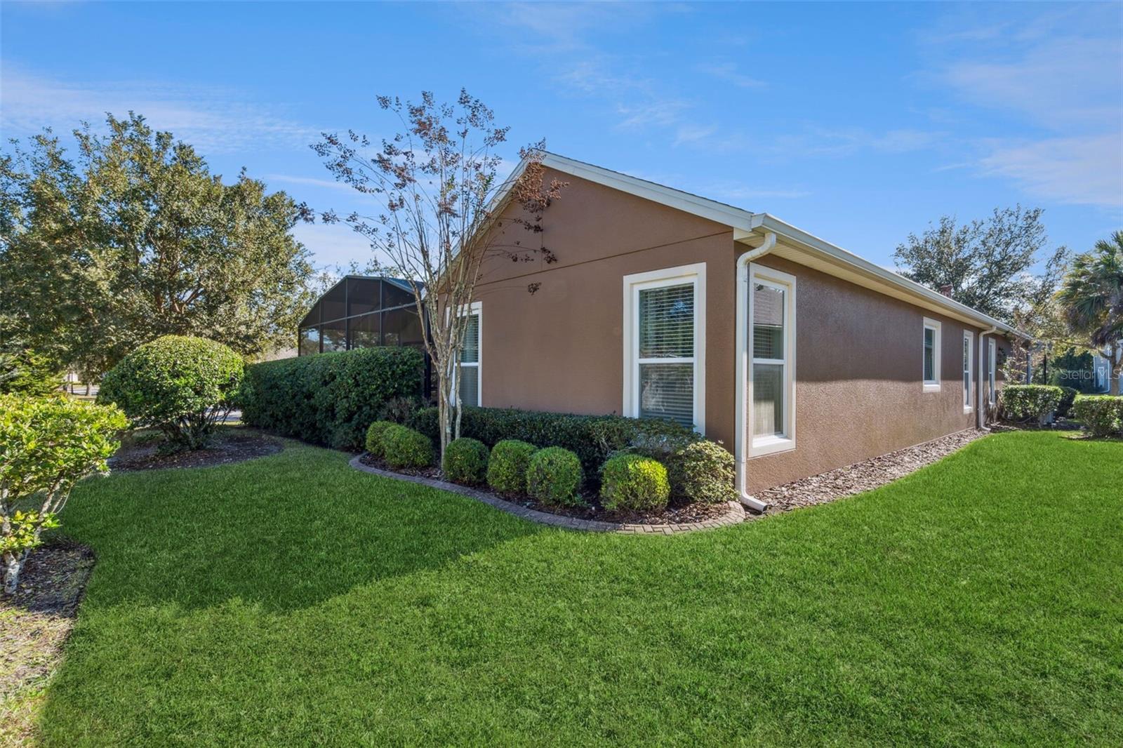 Image 40 of 56 For 1631 Victoria Gardens Drive