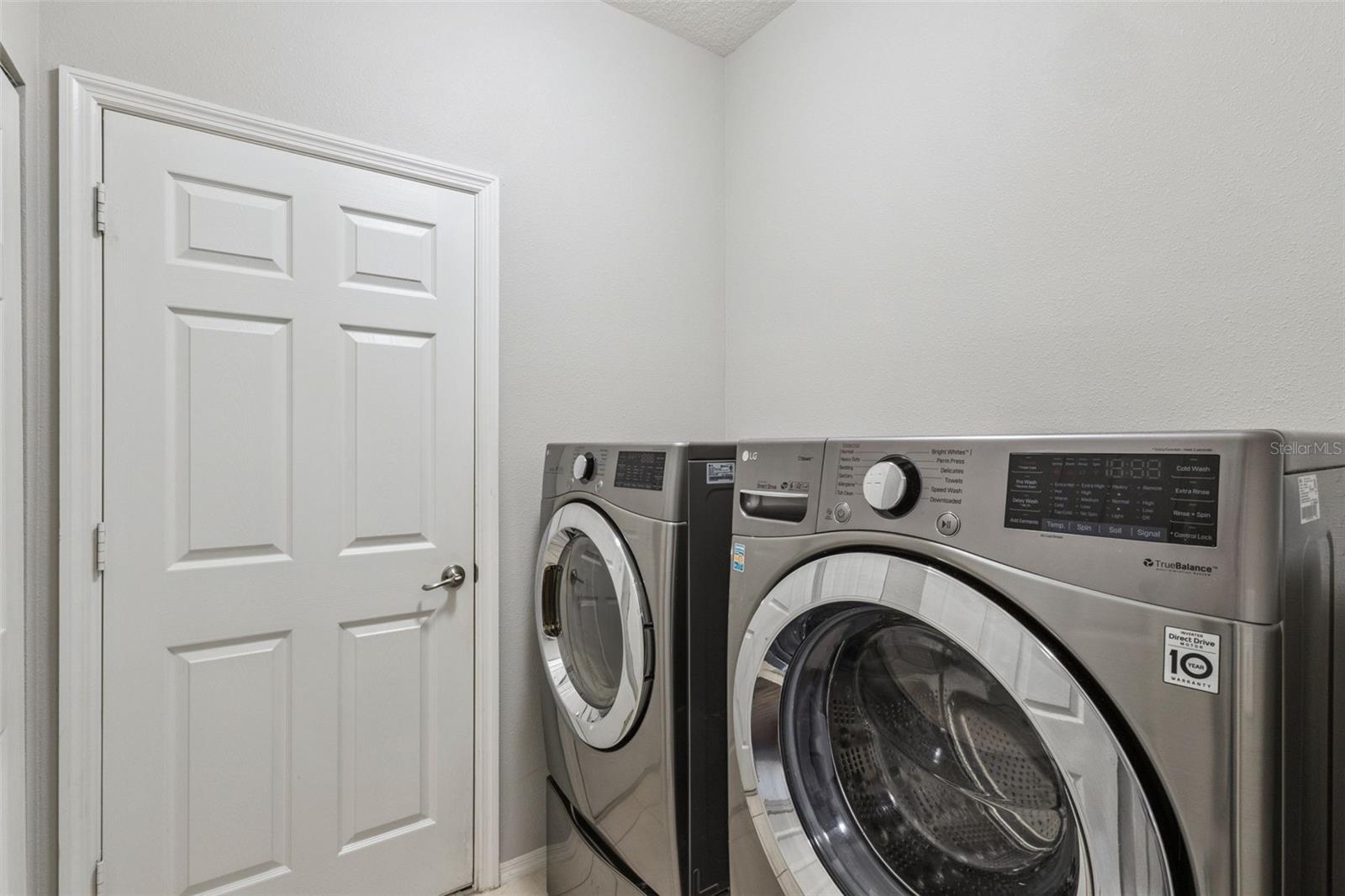 Image 15 of 39 For 5105 Ballark Street