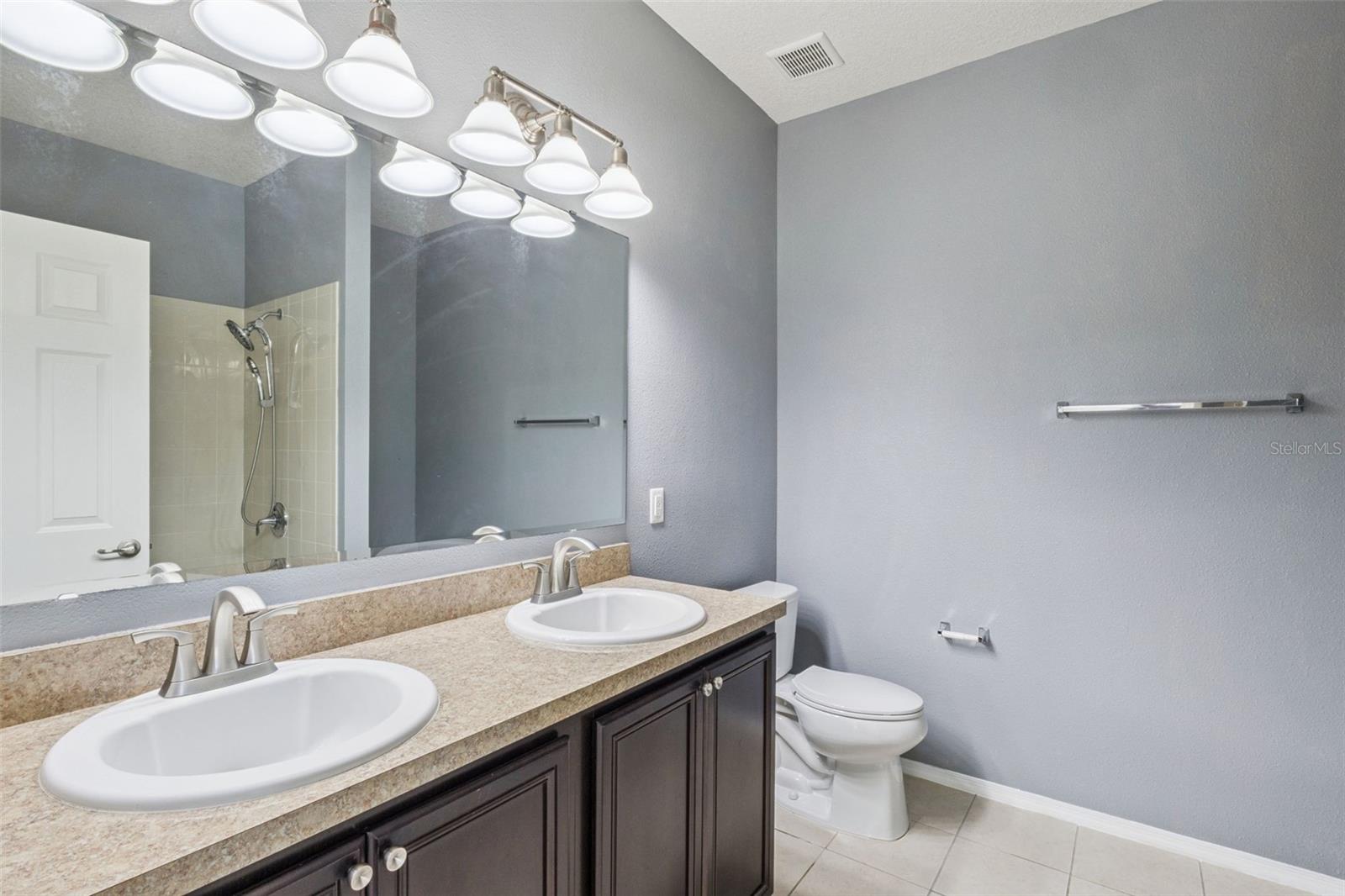 Image 16 of 39 For 5105 Ballark Street