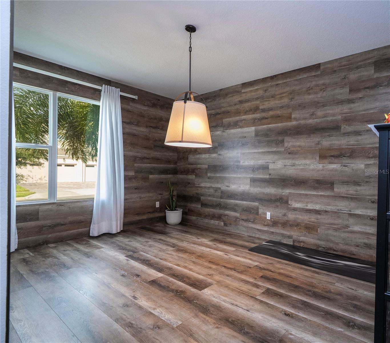 Image 12 of 54 For 16894 Wingspread Loop