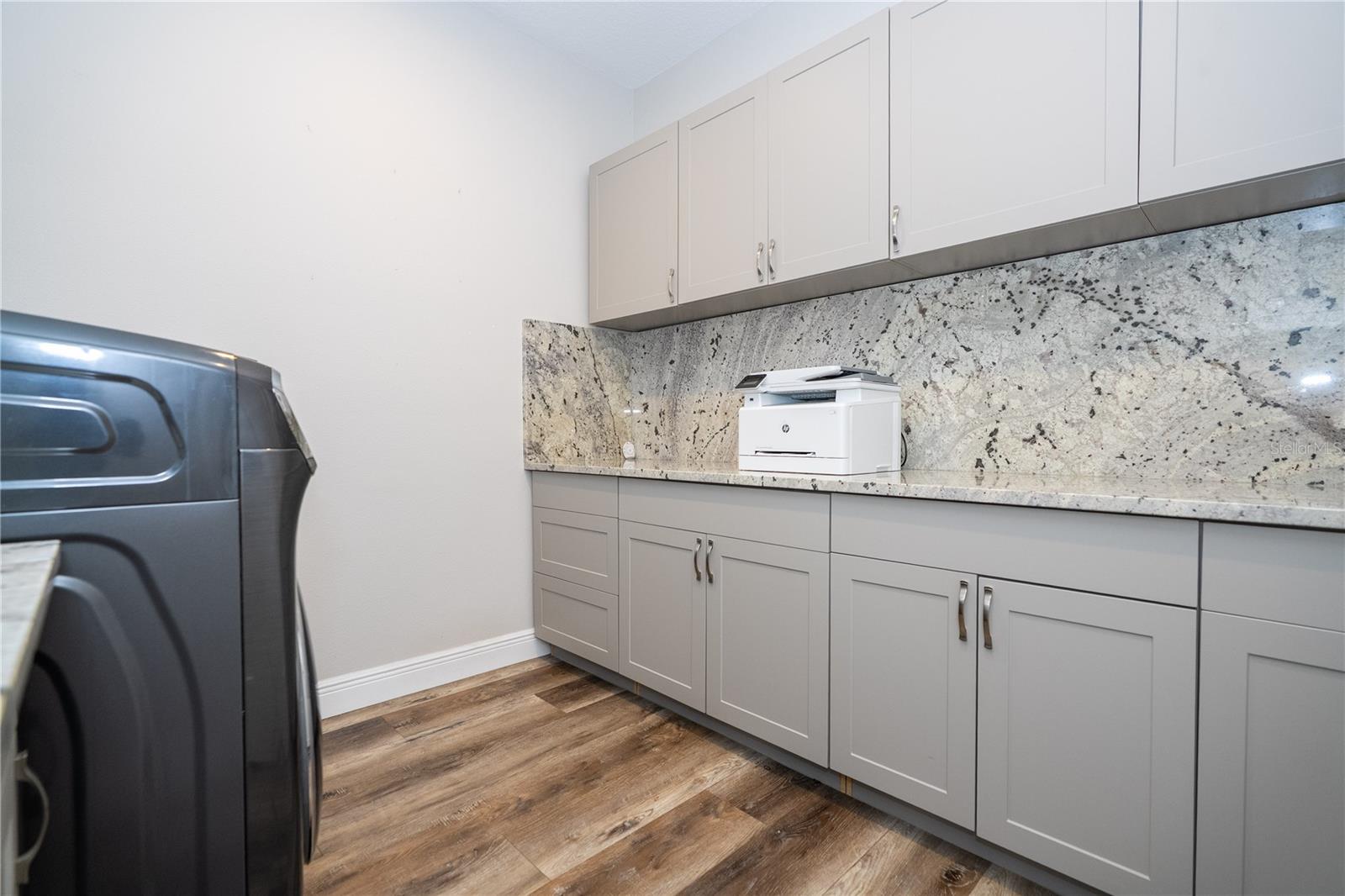 Image 18 of 54 For 16894 Wingspread Loop