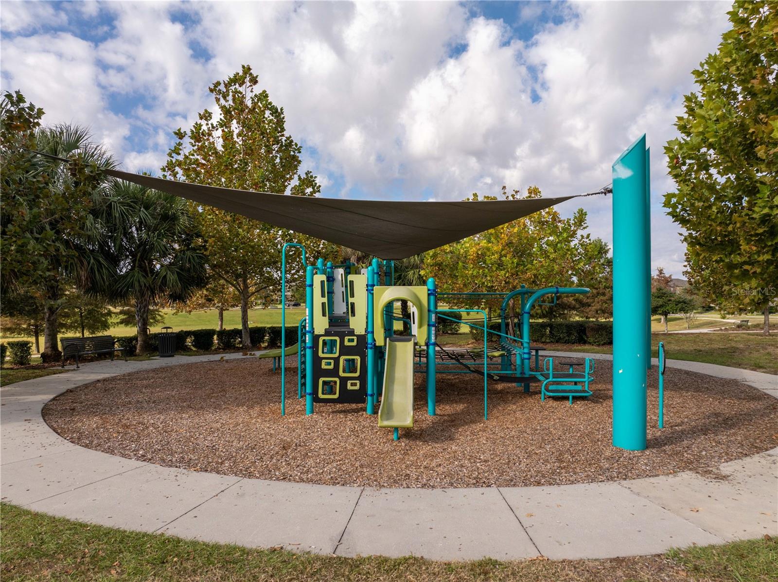 Image 53 of 54 For 16894 Wingspread Loop