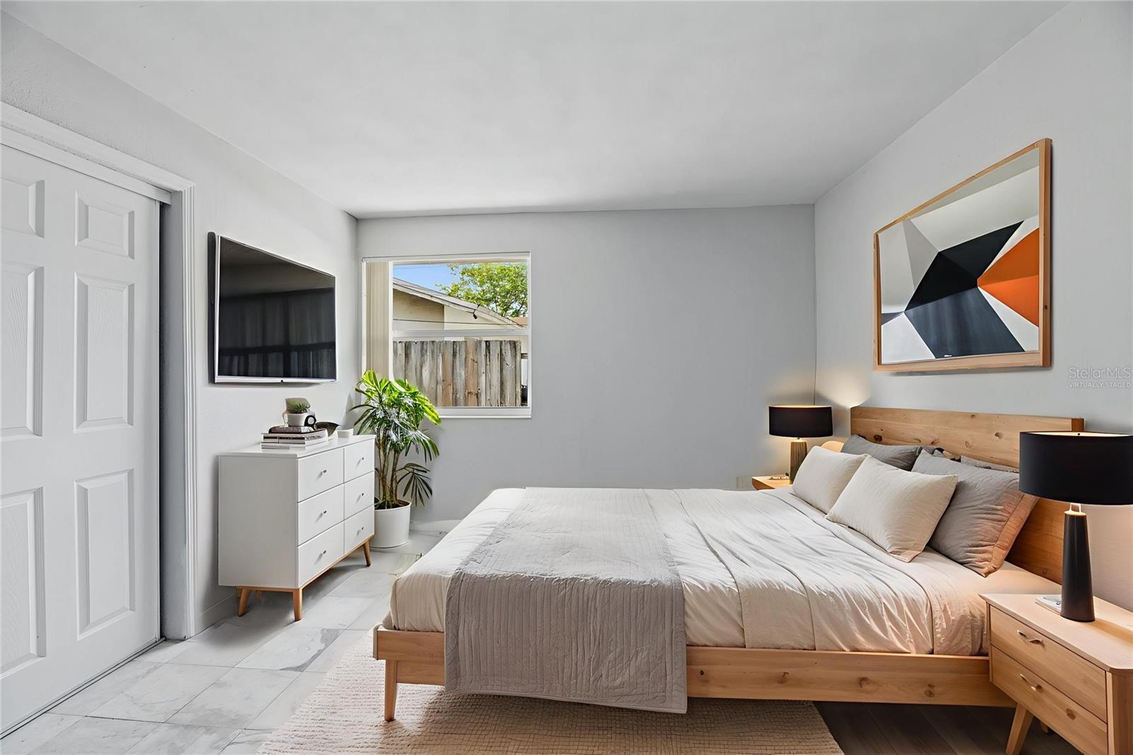 Image 10 of 40 For 5735 Hayes Street