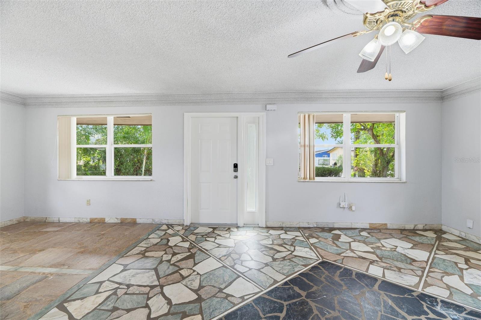 Image 12 of 40 For 5735 Hayes Street