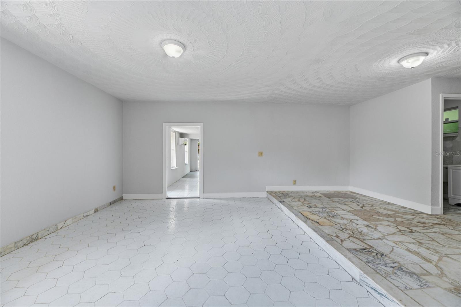 Image 20 of 40 For 5735 Hayes Street